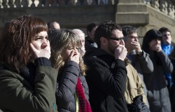 Euskal komunitateak manifestazioa deitu du martxoaren 22rako, mutu nahi dituztela salatzeko