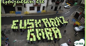 Goizuetako herritarrek Udalerri Euskaldunen Egunera joateko deialdia egin dute